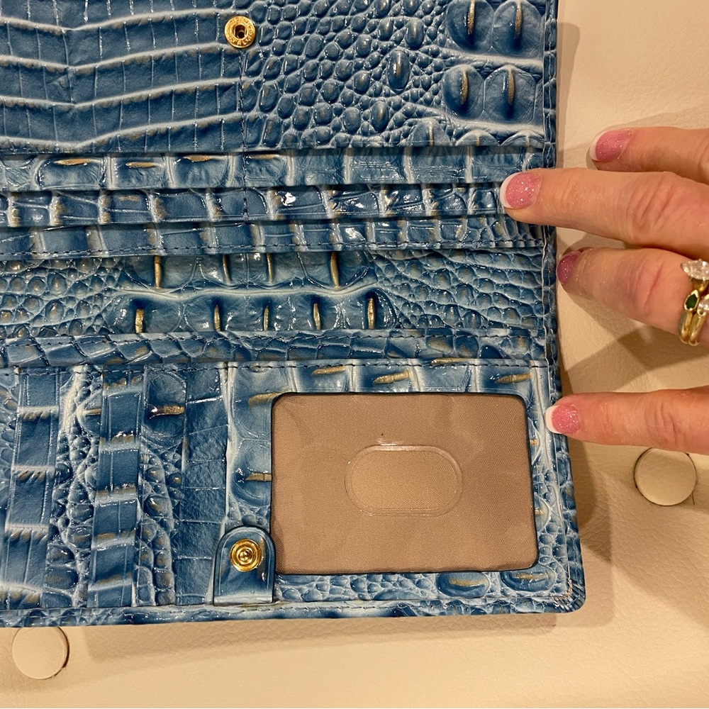 NWOT Brahmin Ady embossed Wallet in Aura Blue - Picture 2 of 3